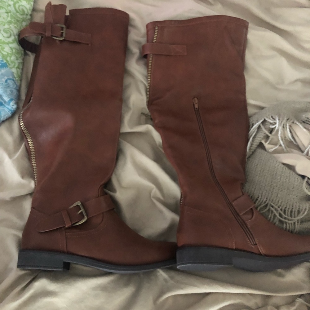 Women’s boots from Shoedazzle